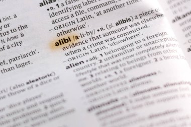 Sözcüğün veya tümceciğin temize marker ile vurgulanan Sözlükteki.