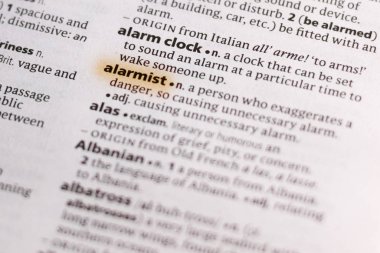 Sözcük veya tümceciğin marker ile vurgulanan bir sözlük panik yaratan.