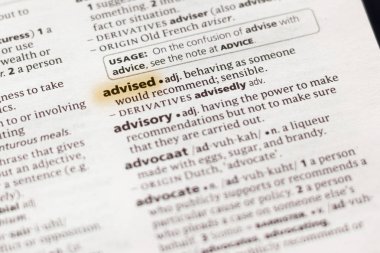 Marker ile vurgulanan sözlüğe sözcük veya tümcecik tavsiye.