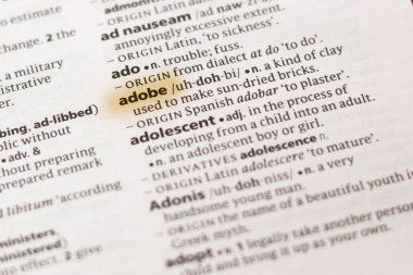 Sözcük veya tümceciğin Adobe marker ile vurgulanan bir sözlük.