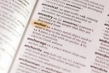 Sözcüğün veya tümceciğin çapa marker ile vurgulanan Sözlükteki.