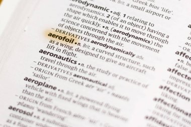 Sözcük veya tümceciğin Aerofoil marker ile vurgulanan bir sözlük.