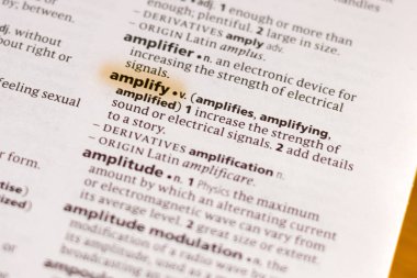 Sözcük veya tümceciğin marker ile vurgulanan bir sözlük genişletme.