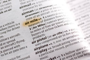 Sözcük veya tümceciğin marker ile vurgulanan bir sözlük hava mil.