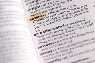 Sözcük veya tümceciğin marker ile vurgulanan bir sözlük normal görüşme.