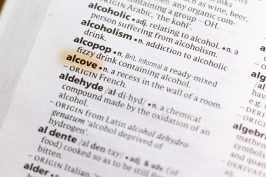 Sözcük veya tümceciğin oyuk marker ile vurgulanan bir sözlük.