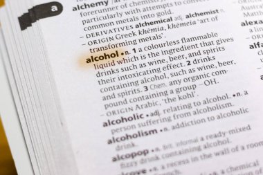 Sözcük veya tümceciğin alkol marker ile vurgulanan bir sözlük.