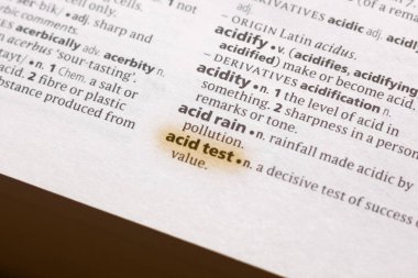 Sözcük veya tümceciğin marker ile vurgulanan bir sözlük Asit Test.