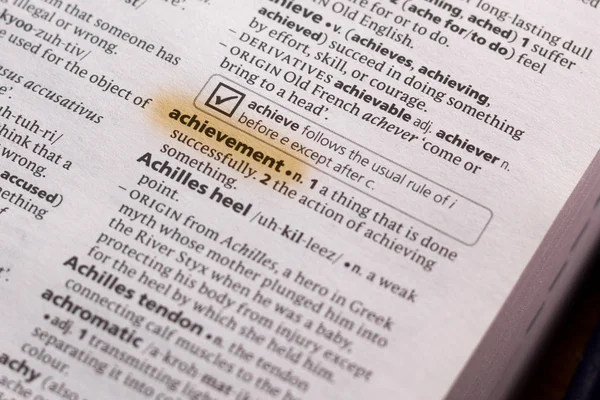 Sözcük veya tümceciğin marker ile vurgulanan bir sözlük başarı.