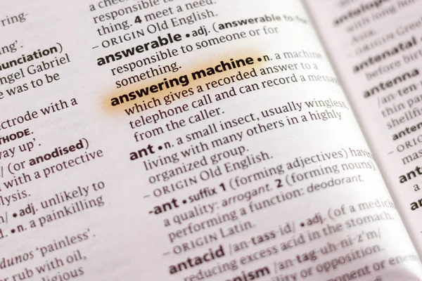 Palabra Frase Answering Machine Diccionario Resaltado Con Marcador —  Fotos de Stock