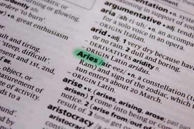 Koç sözcüğü veya tümceciği bir sözlük