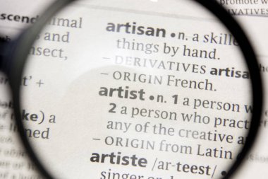 Sanatçı sözcüğü veya tümceciği bir sözlük