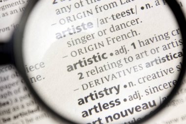 Sanatsal sözcüğü veya tümceciği bir sözlük