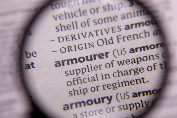 Silâhtar sözcüğü veya tümceciği bir sözlük