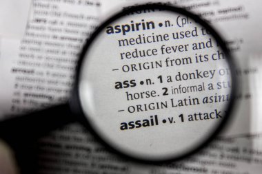 Bir sözlük kitap sözcük veya tümcecik götten.