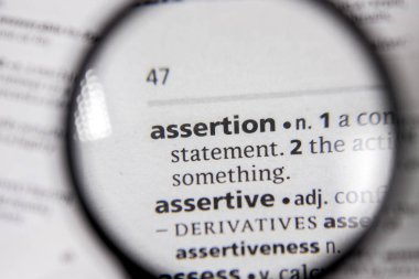 Bir sözlüğü kitaptaki sözcük veya tümcecik onaylama işlemi.