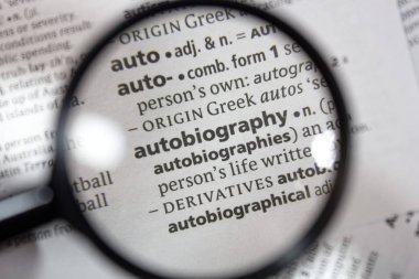 Sözlükte ifade otobiyografi sözcüğü.
