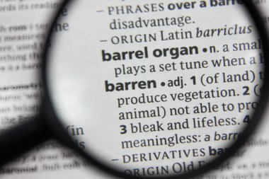 Sözlükteki sözcük veya tümcecik çorak.