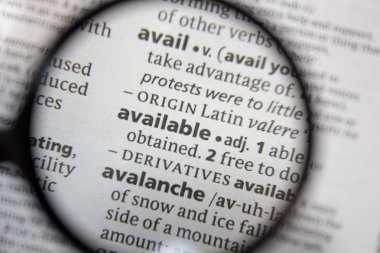 Sözlükte bulunan tümcecik sözcüğü.