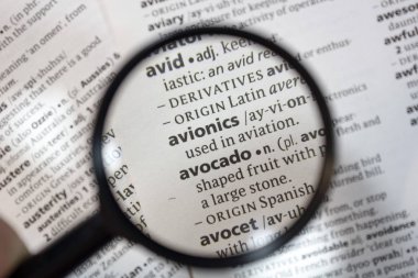 Sözlükte kelime aviyonik.