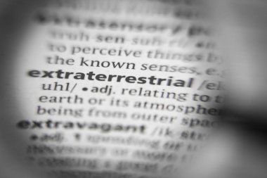 Bir sözlükte dünya dışı sözcük ya da ifade.