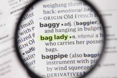 Sözlükte kelime veya ifade çanta bayan.