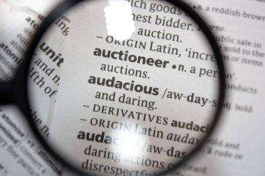 İfade kelimesi - cüretkar - sözlükte.