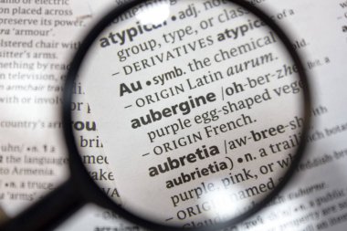 Sözlükte patlıcan kelimesi.