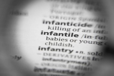 Sözlükte çocukça sözcük ya da cümle.