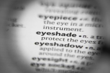 Bir sözlükte kelime ya da cümle göz farı. İhtiyaçların için harika bir fotoğraf..