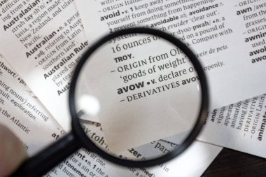 Sözlükte kullanılan tümcecik kelimesi.