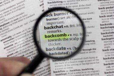 Sözlükteki sözcük veya tümcecik backcomb.