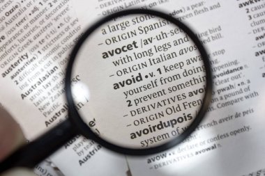 Sözlükte tümcecik sözcüğü.