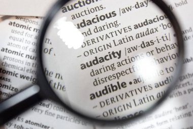 Sözlükte ifade küstahlığı kelimesi.