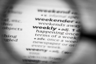 Bir sözlükte haftalık kelime ya da cümle. İhtiyaçların için harika bir fotoğraf..