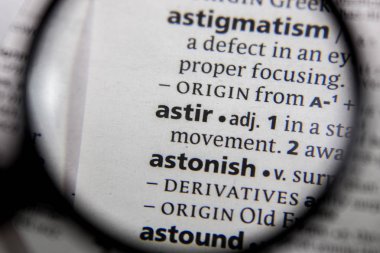 Sözcüğün veya tümceciğin sözlüğü kitaptaki astir.