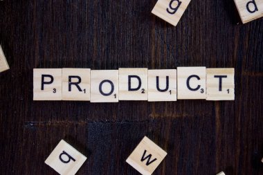 Kelime ya da cümle, Scrabble harfleriyle yapılmış. İhtiyaçların için harika bir fotoğraf..