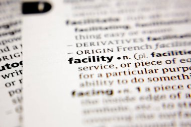 Sözlükte kelime ya da ifade olanağı.