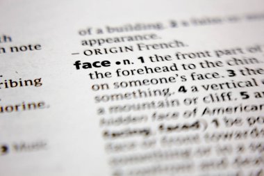 Sözlükte kelime ya da ifade ifadesi.