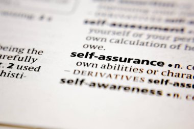 Sözlükte kelime ya da ifade özgüveni.