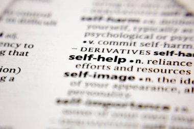 Sözlükte kelime ya da cümle kişisel gelişim.