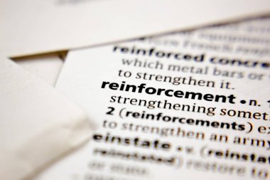 Sözlükte kelime ya da sözcük takviyesi.