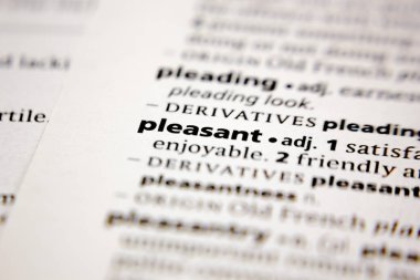 Sözlükte hoş bir sözcük ya da cümle.