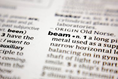 Sözlükte sözcük ya da söz kirişi.