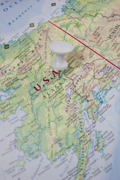 世界地图上的美国阿拉斯加州. — 图库照片