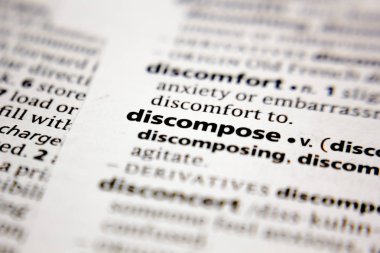 Sözlükte sözcük veya tümcecik bozmak olduğunu.