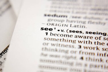 Sözcük veya tümcecik bir sözlüğe bakın.