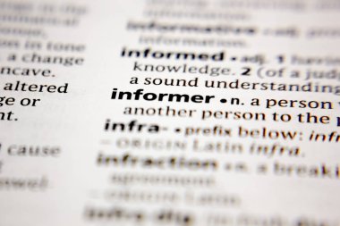 Sözlük içinde kelime veya cümle muhbir.