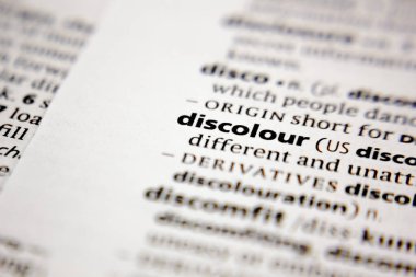 Sözlükte kelime veya cümle renk.