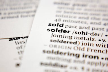 Sözlükte Word veya tümcecik lehim.